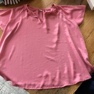 Flowy short sleeve pink top